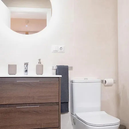 公寓 Apt Old Town 3 Bedrooms, 2 Bathrooms, Wifi 塞维利亚